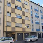 Wunderschoene 3-zimmer Hilton Style - Ideal For Business And Family Trips