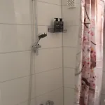 Апартаменты Wunderschoene 3-zimmer Hilton Style - Ideal For Business And Family Trips Пфорцхайм