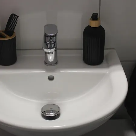 Apartmán Wunderschoene 3-zimmer Hilton Style - Ideal For Business And Family Trips