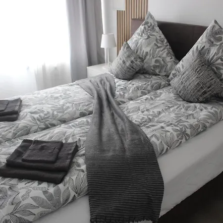 Wunderschoene 3-zimmer Hilton Style - Ideal For Business And Family Trips Apartamento Pforzheim