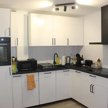 Apartamento Wunderschoene 3-zimmer Hilton Style - Ideal For Business And Family Trips